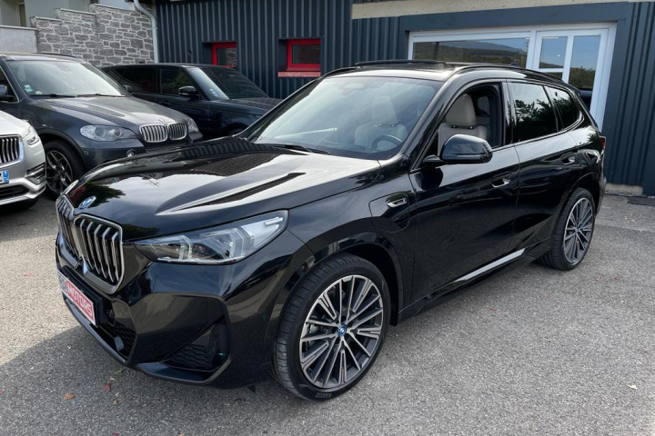 BMW X1 U11