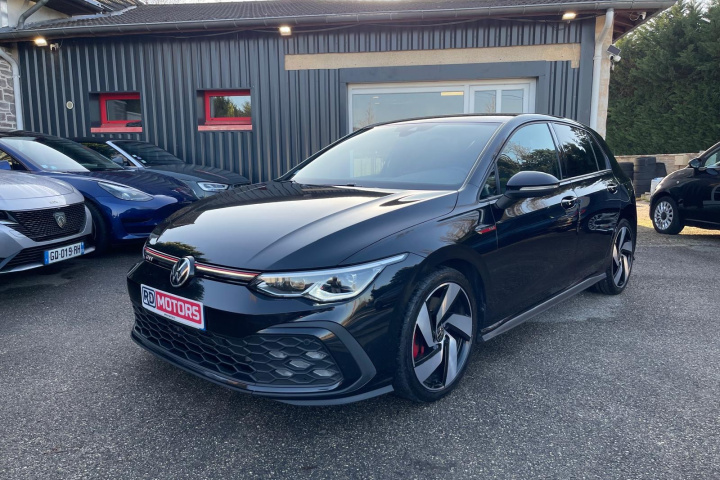 VOLKSWAGEN GOLF 8 GTI 