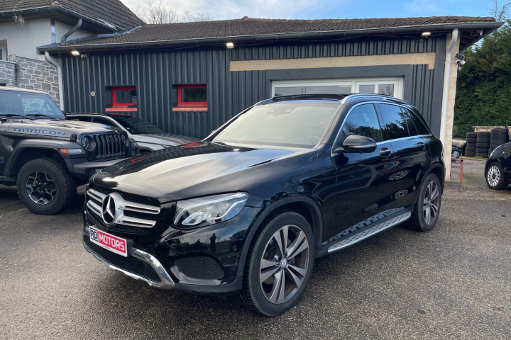 MERCEDES GLC