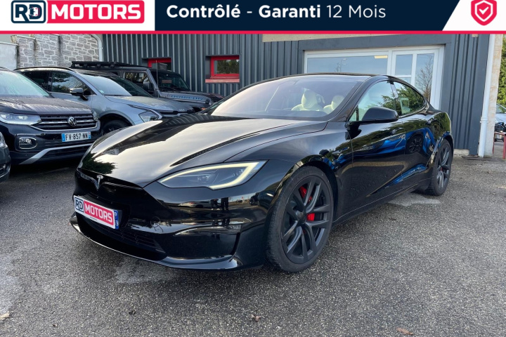 TESLA MODEL S PLAID