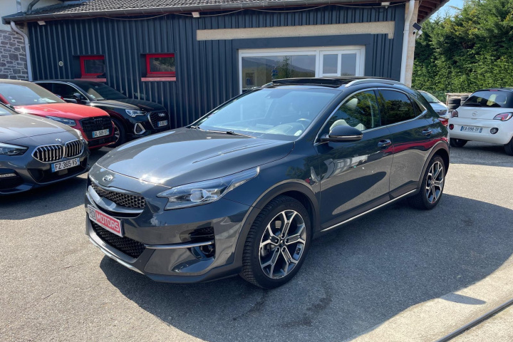 KIA XCEED